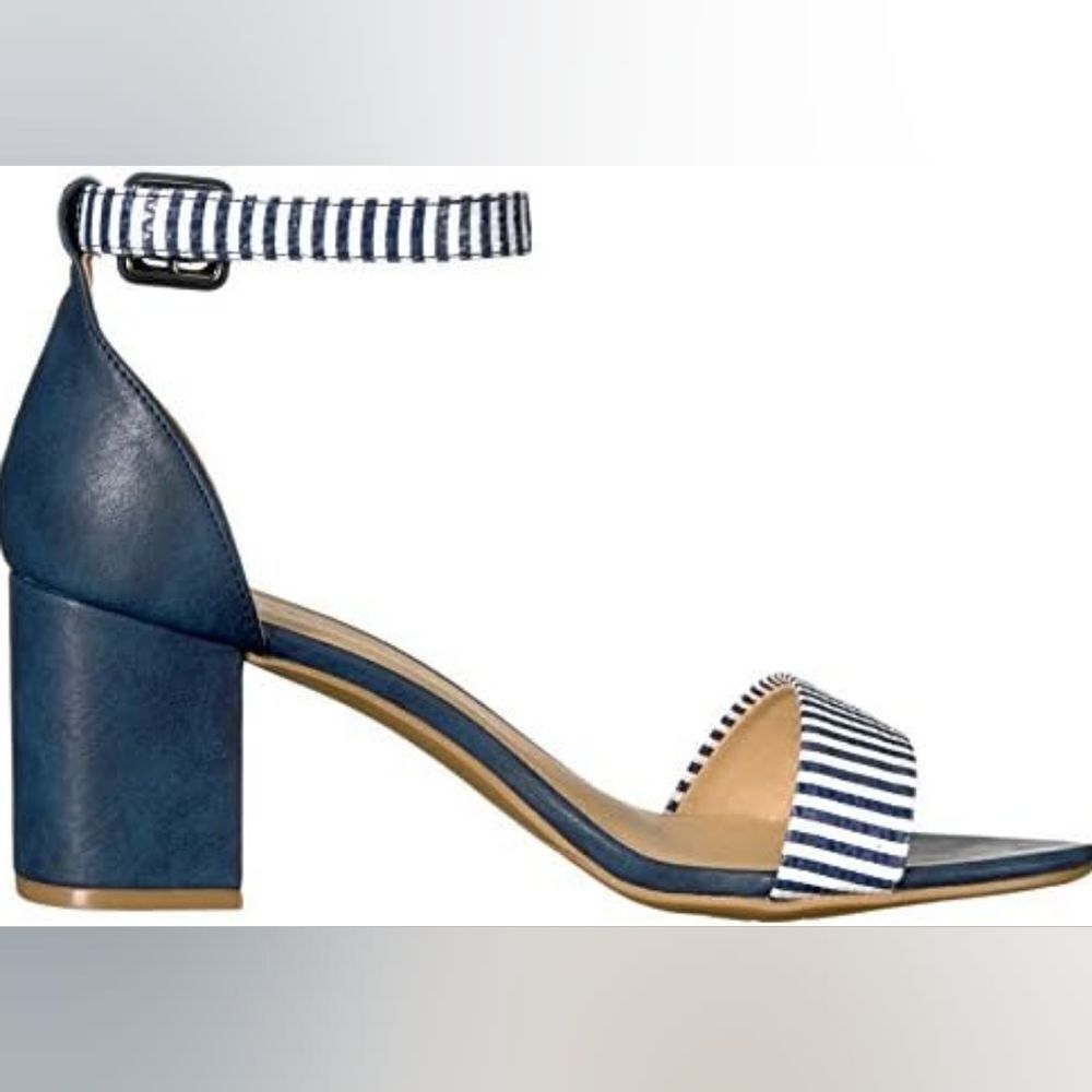 NWOT CL by Chinese Laundry sz 7, navy blue and white chunky heel